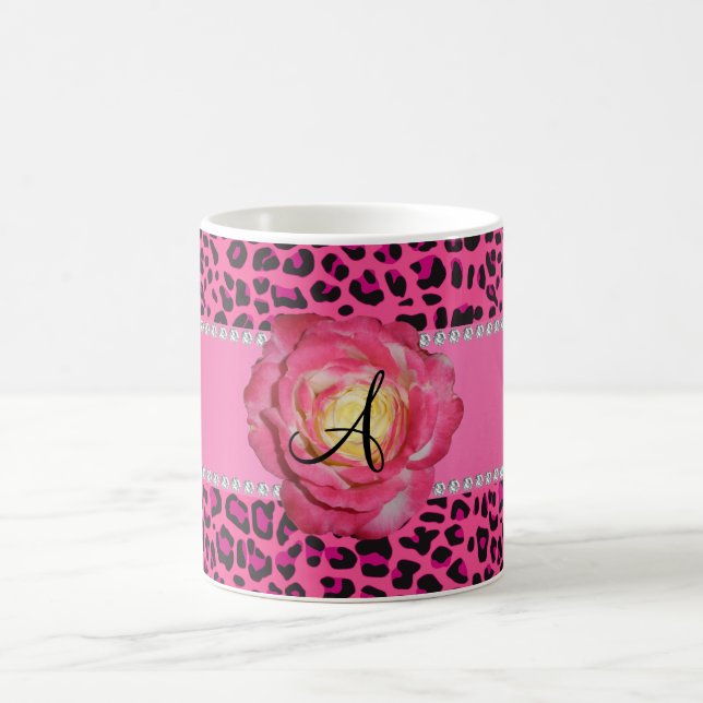 Mug Rose rose de rose de léopard de monogramme (Centre)