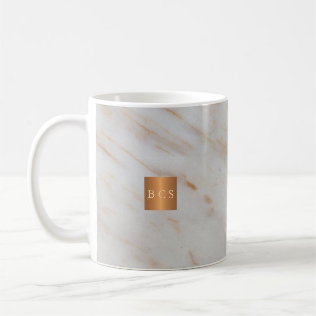 Mug Salon de beauté nom or en marbre cuivre monogramme (Gauche)