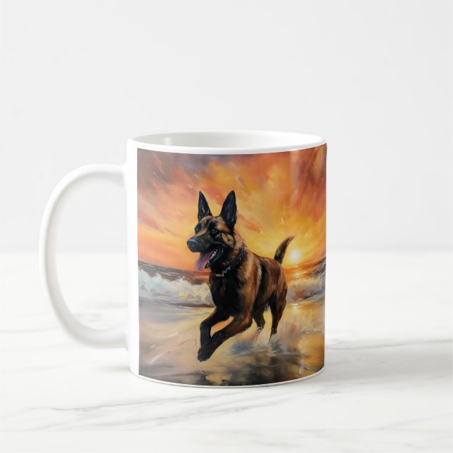 Mug Sandy Paws Chien Malinois Belge sur le coucher du  (Gauche)