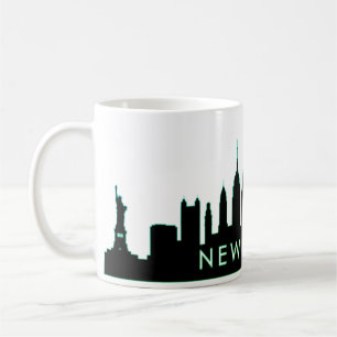 Mug Script élégant en silhouette noire de New York Sky