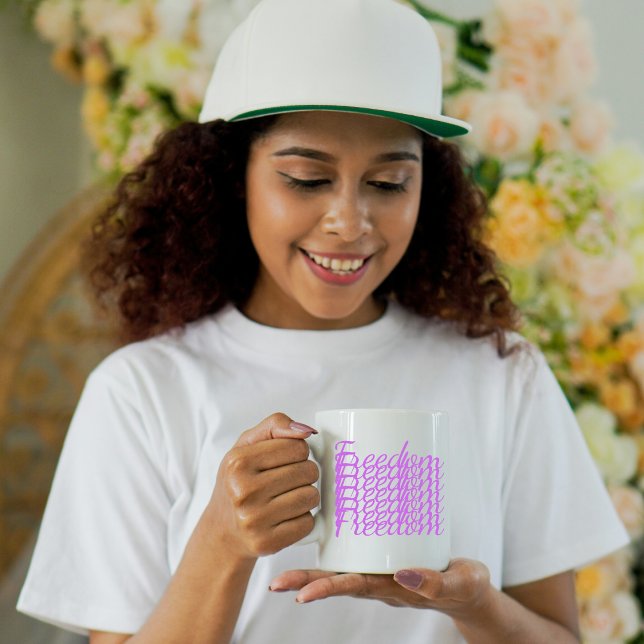 Mug Script empilé Liberté (Créateur téléchargé)