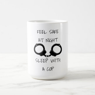 Mug Sens en sécurité la nuit humour de la police