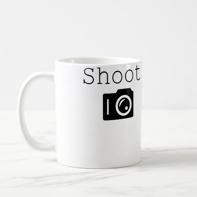 Mug Shoot. Photographyphotographer 	 With Camera (Gauche)