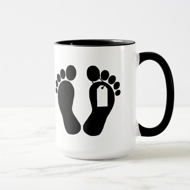 Mug silhouette de pieds avec étiquette d'orteil (Droite)