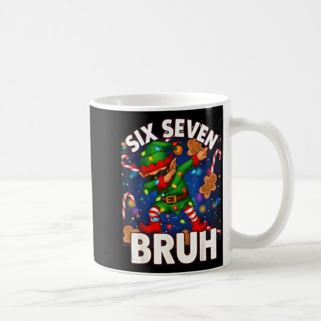 Mug Six Seven 6 7 Funny Bruh Christmas Dabbing Elf Mat (Droite)