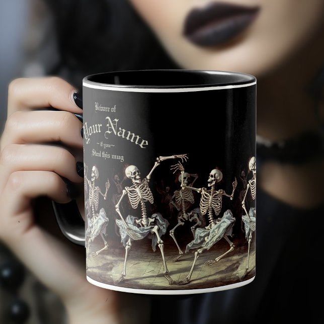 Mug Skeletons dansants Mariage gothique (Gothic Mug with Dancing Skeletons. Personalise with your own name and message.)
