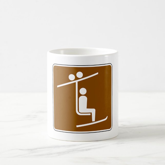 Mug Ski Lift Symbol Rustic Winter Sports Icon (Créateur téléchargé)