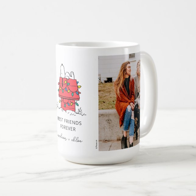Mug Snoopy's Christmas Doghouse | Meilleurs Amis - Pho (Devant droit)