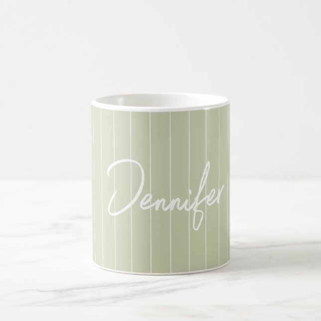 Mug Soft Green Striped Hand écriture Nom personnalisé (Centre)
