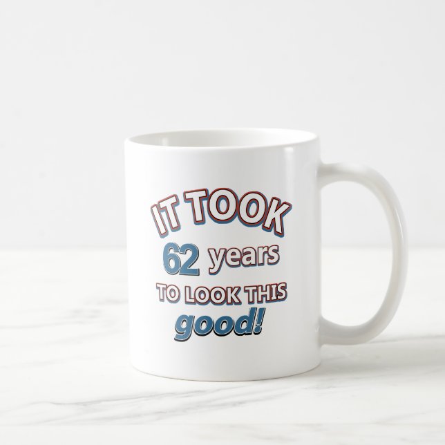 Mug soixante-deuxième conceptions d'anniversaire (Droite)