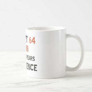 Mug soixante-quatrième conceptions d'anniversaire
