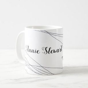 Mug son nom écrit à la main avec des courbes minces su