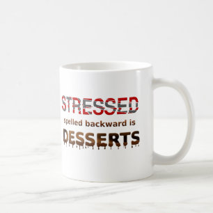 Mug Soumis à une contrainte écrit vers l'arrière es