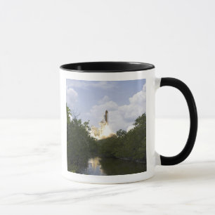 Mug Space Shuttle Atlantis se lève sur 25