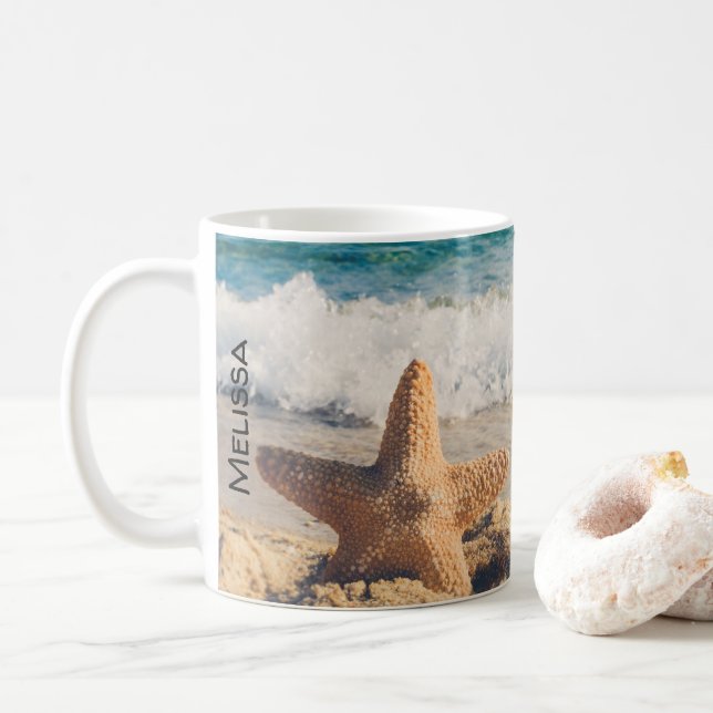 Mug Starfish sur une plage de sable Photo (Avec donut)