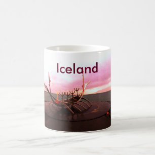 MUG STATUE DE BATEAU DE VIKING - ISLANDE