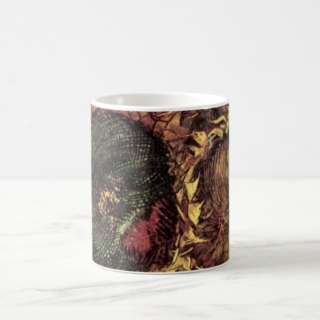 Mug Still Life Two Cut Sunflowers par Vincent van Gogh (Centre)