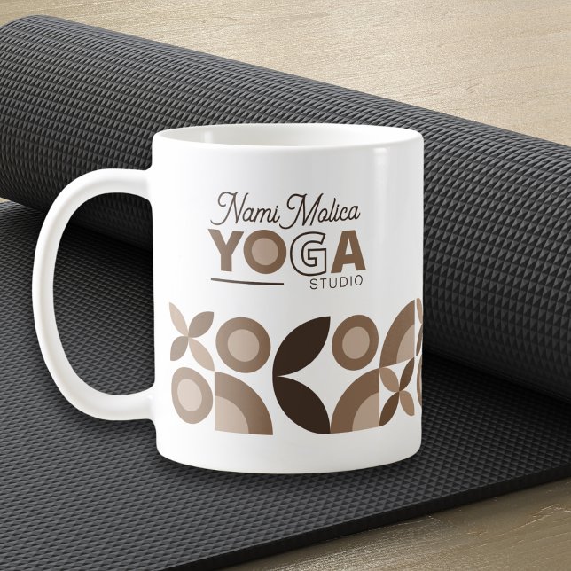 Mug Studio de Motif géométrique Brown Beige moderne Yo (Créateur téléchargé)