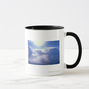 Mug Sun shinning par des nuages