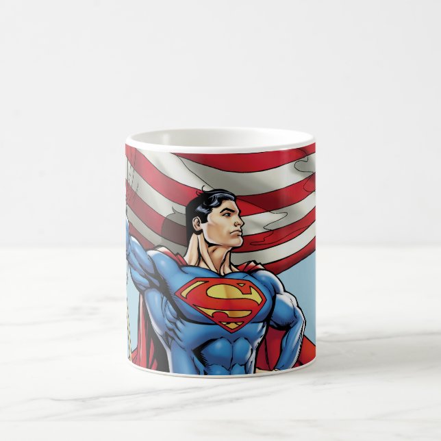 Mug Superman tenant le drapeau américain (Centre)