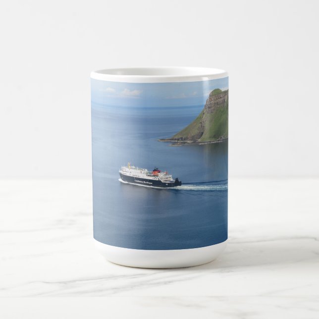 Mug Système mv Hebrides laissant Uig Île-de-Skye (Centre)
