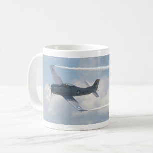 Mug T-28C Avion de Troie en vol