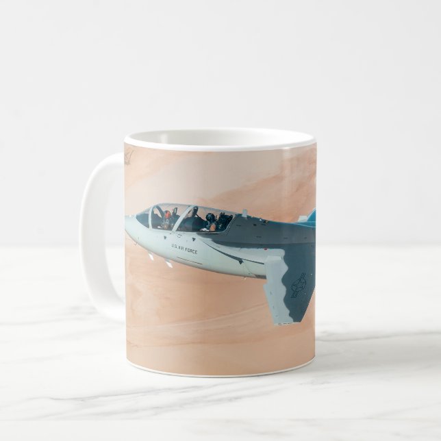 MUG T-7A RED HAWK (Devant gauche)