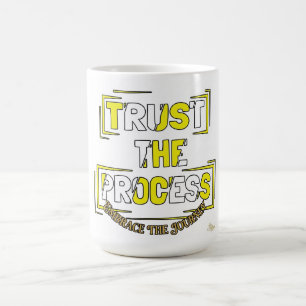 Mug T-shirt graphique pour femmes ADOM "Trust the Proc