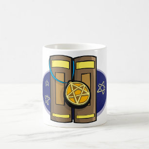 Mug Tablettes de pierre anciennes avec amulette pentag
