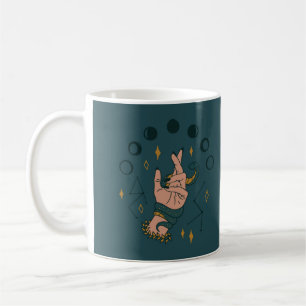 Mug Tenir à la main un serpent