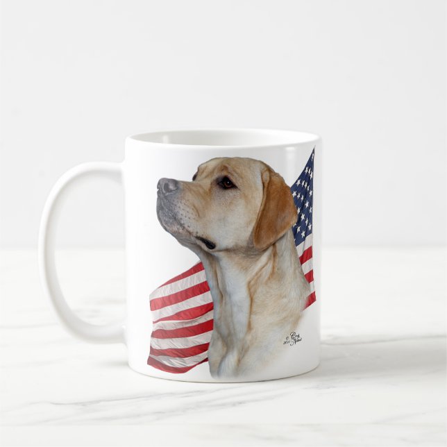 Mug Tête jaune de labrador retriever et drapeau (Gauche)