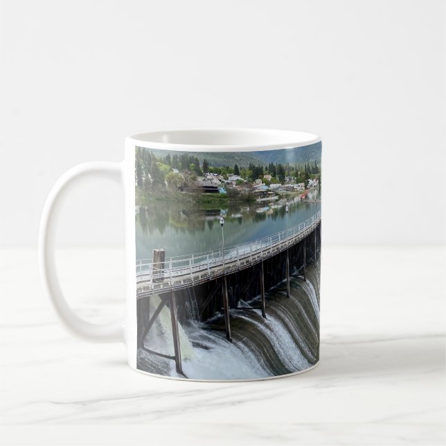 Mug Thompson Falls Dam (Gauche)