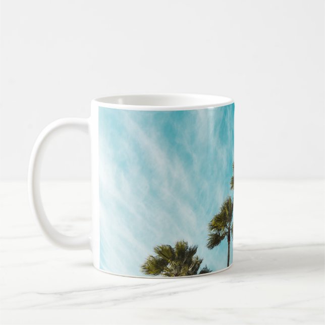 Mug Three green leaf trees below cirus clouds (Gauche)