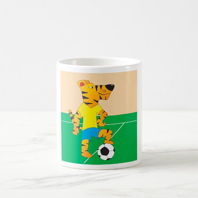 Mug Tiger Jouer au football (Créateur téléchargé)