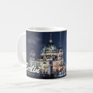 Mug Tour de télévision et Cathédrale de Berlin à Berli