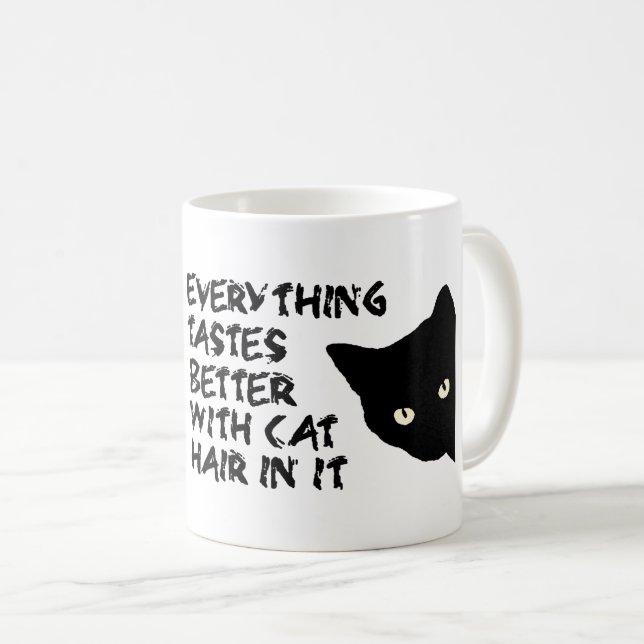 Mug Tout goûte meilleur avec des cheveux de chat dans (Devant droit)