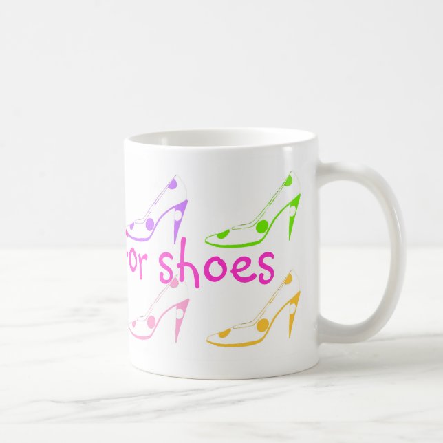 Mug Travaillera pour des chaussures (Droite)