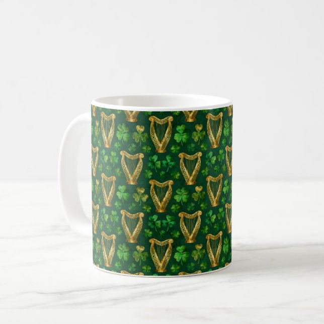Mug Trèfles verts et harpes dorées St. Patrick (Devant gauche)