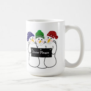 Mug Trois bonshommes de neige avec un panneau de neige