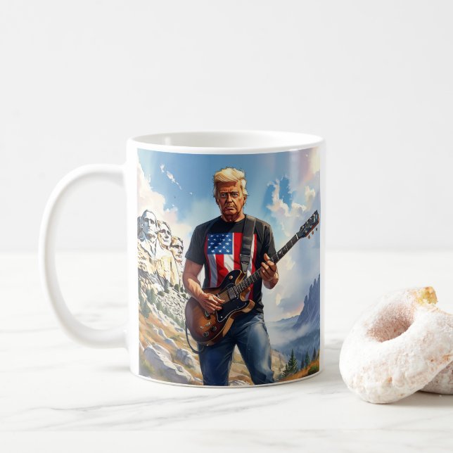 Mug Trump Jouant à la guitare électrique Mont Rushmore (Avec donut)
