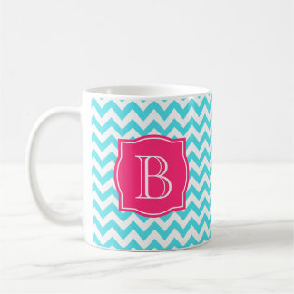 Mug Turquoise de zigzag et monogramme fait sur