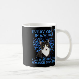 Mug Tuxedo Chat De Temps En Temps Un Chat Entre Dans V