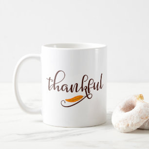 Mug Typographie de plaisanterie autochtone de Feather