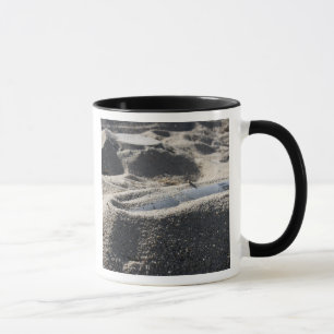 Mug Un affichage statique d'une coquille d'artillerie