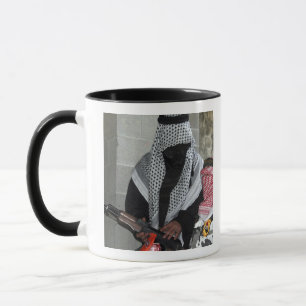 Mug Un agresseur ennemi de rôle-playing arme un