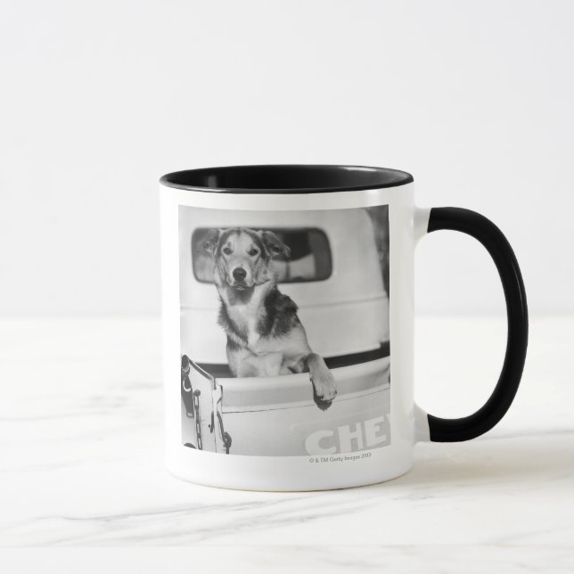 Mug Un chien dans une voiture (Droite)