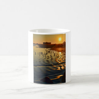 Mug Un coucher du soleil dans le port Aransas, le