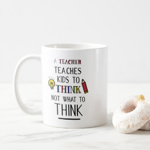 Mug Un enseignant enseigne aux enfants à ne pas penser