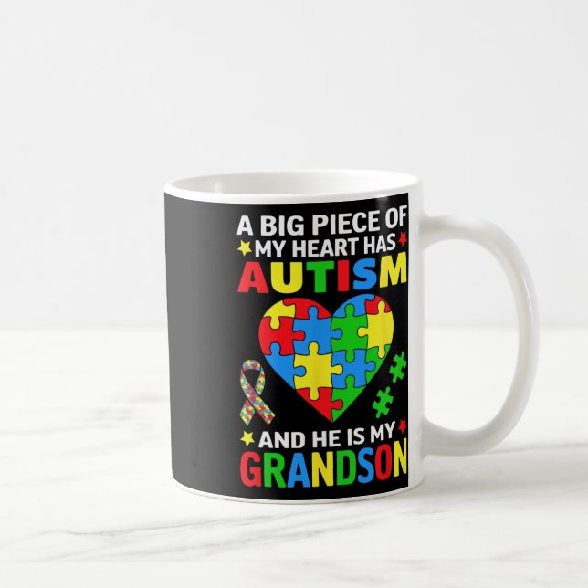 Mug Un gros morceau de mon coeur a l'autisme et c'est  (Droite)