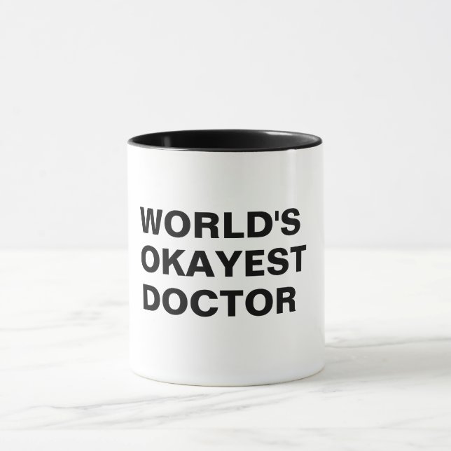 Mug un jeu de mots comique pour les médecins les plus  (Centre)